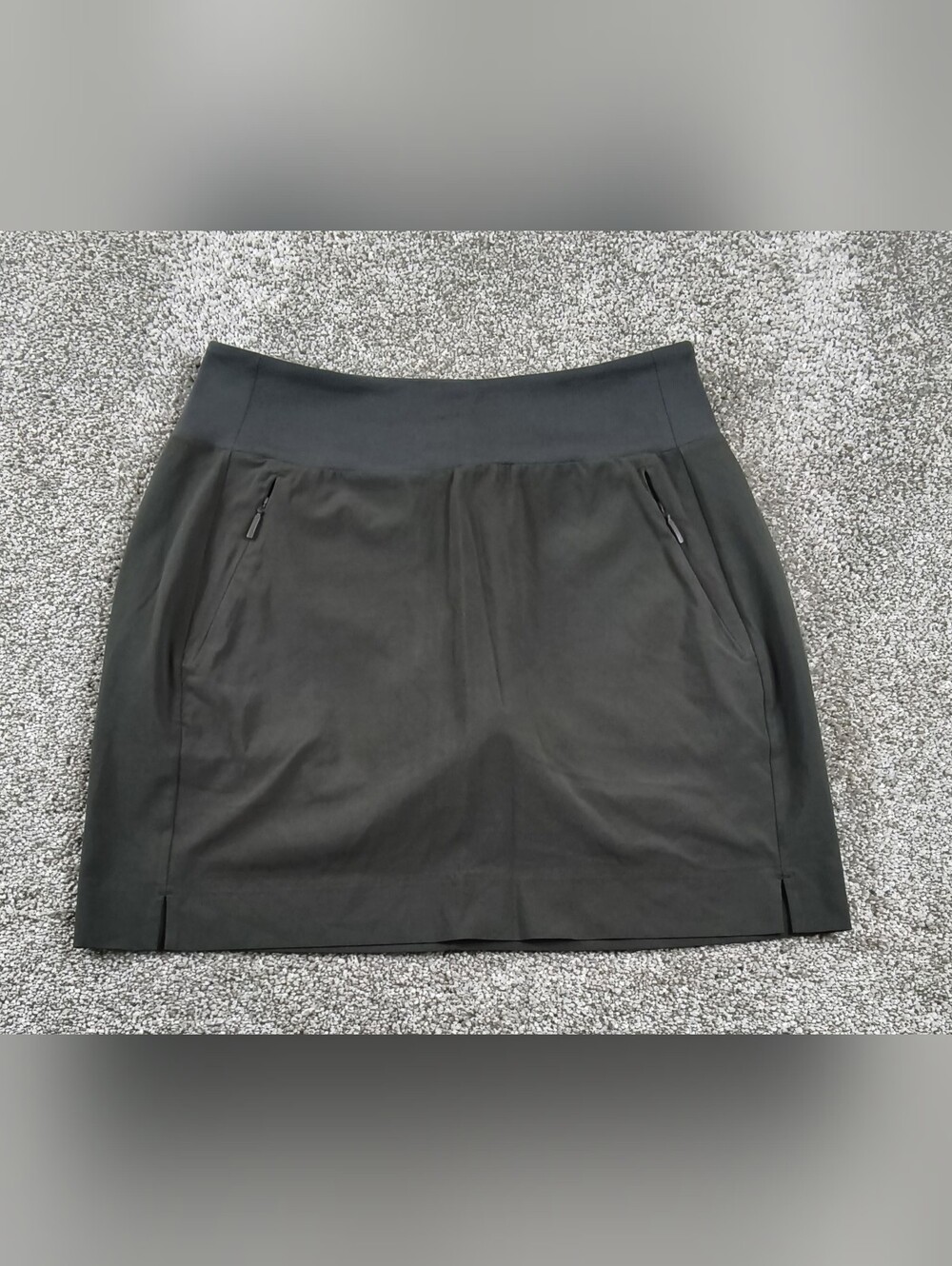 Athleta Skort Size 2 Olive Green Performance Active Travel Skirt Pickleball